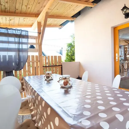 Lovely Rustic House Pr' Cut Žirovnica