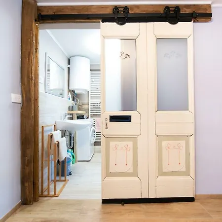 Apartman Lovely Rustic House Pr' Cut