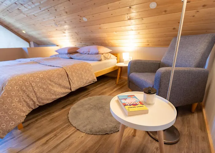 Lovely Rustic House Pr' Cut